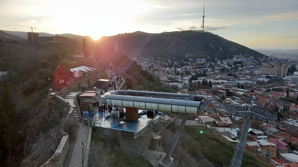 Cable car Tbilisi upper station